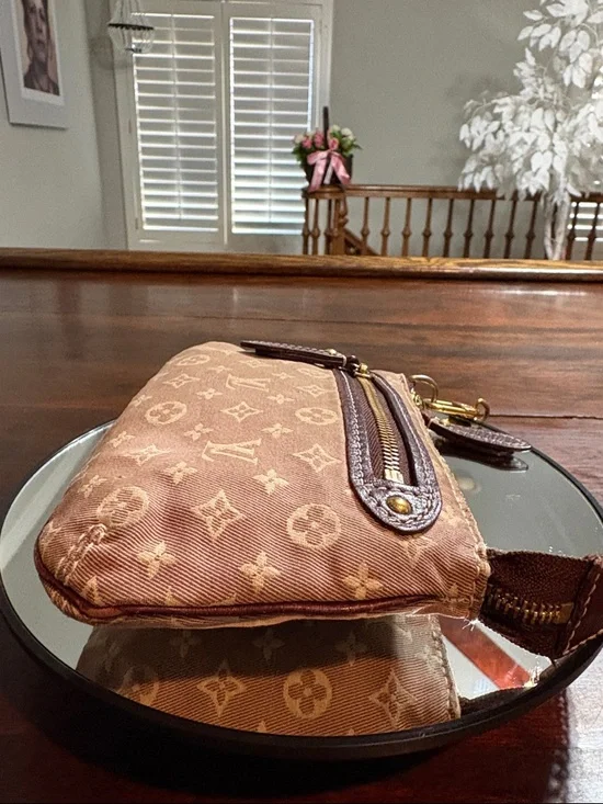 LOUIS VUITTON Monogram Idylle Mini Pochette - Picture 5 of 12